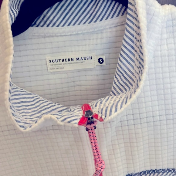 Southern Marsh Tops - White pullover